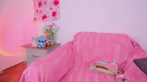 sarahajhoness online show from March 10, 2:00 pm