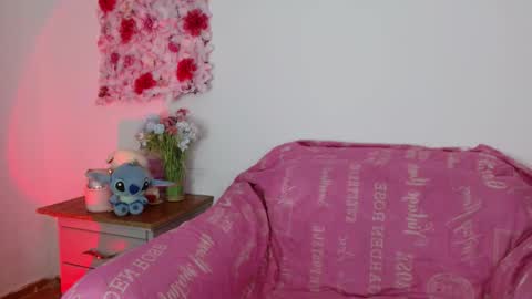 sarahajhoness online show from March 14, 3:17 pm