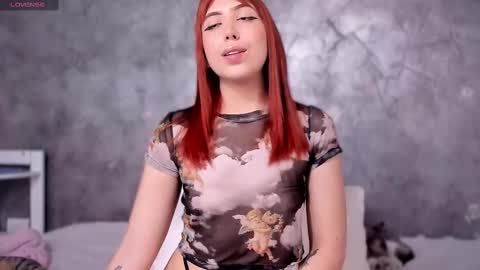 sarahgrant_ online show from September 15, 2:22 am