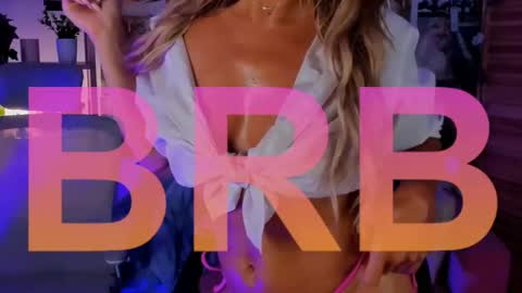 Divine Sarah NONUDE model online show from February 2, 11:42 am