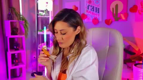 Divine Sarah NONUDE model online show from March 13, 11:39 am