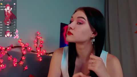 Sarah  online show from October 25, 9:31 pm