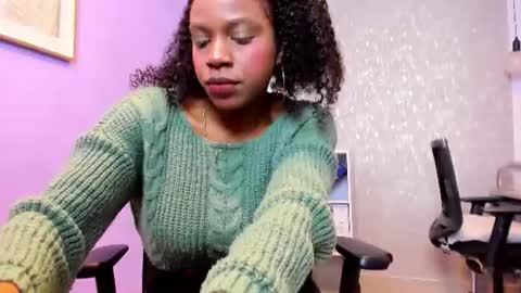 Sarahi pusey online show from August 7, 11:56 am