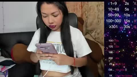 Snapshot of sarahlovexxv chatting on January 8, 12:26 pm Sarah online show from January 8, 12:26 pm