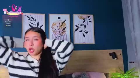 Snapshot of sarahmiler_ chatting on November 17, 7:41 pm Sarah online show from November 17, 7:41 pm