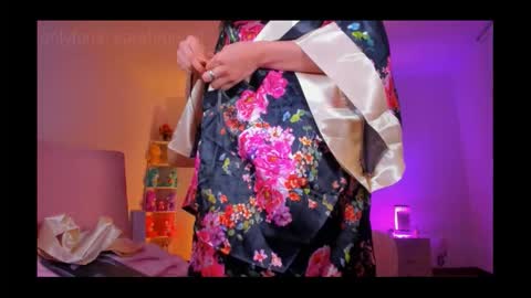 Snapshot of sarahmodel chatting on February 26, 3:49 am Sarah online show from February 26, 3:49 am