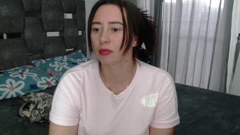 Snapshot of sarahott_1 chatting on May 14, 7:53 pm Lia online show from May 14, 7:53 pm
