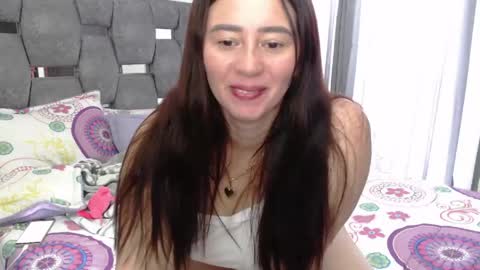 Snapshot of sarahott_1 chatting on May 23, 3:49 pm Lia online show from May 23, 3:49 pm