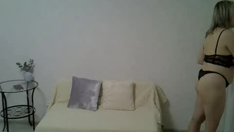 sarahphelps online show from December 17, 7:09 pm