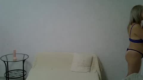 Snapshot of sarahphelps chatting on June 15, 6:43 pm sarahphelps online show from June 15, 6:43 pm