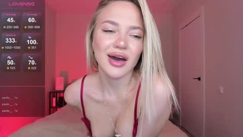 sarahphyllis online show from February 19, 9:22 pm