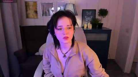 Sarah online show from February 19, 6:42 am