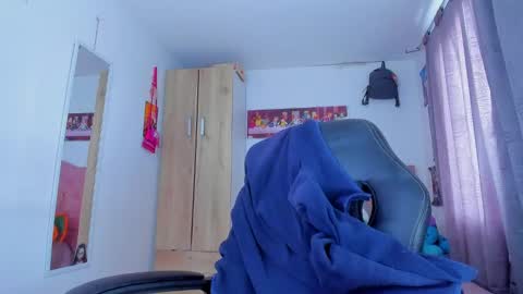 sara  online show from December 27, 7:14 pm