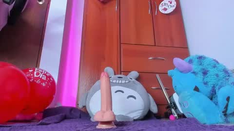 sara  online show from February 14, 4:15 am