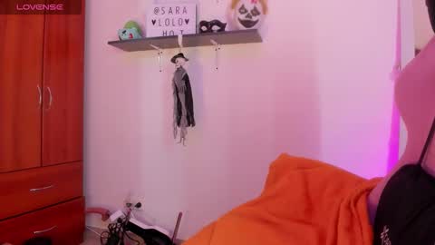 sara  online show from October 21, 12:33 am