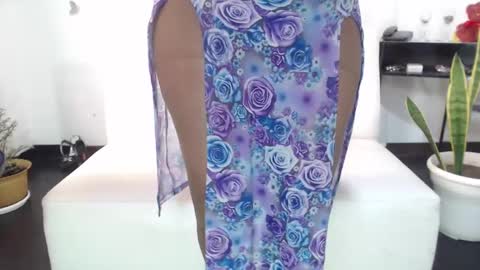 Saraloves online show from December 12, 5:26 pm