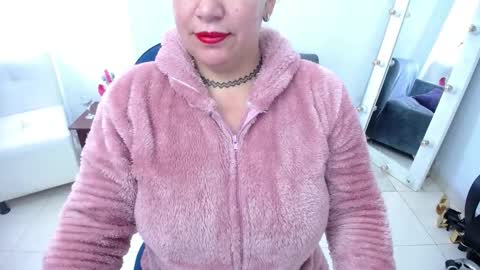 Saraloves online show from September 13, 2:28 pm