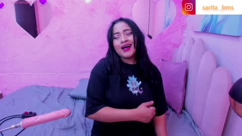 Snapshot of saramagiic chatting on January 10, 7:21 pm online show from January 10, 7:21 pm