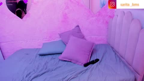 Snapshot of saramagiic chatting on January 11, 7:16 pm online show from January 11, 7:16 pm