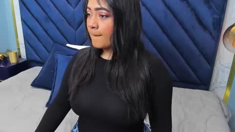 Snapshot of saramagiic chatting on February 12, 11:40 am online show from February 12, 11:40 am