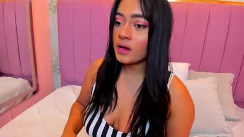 Snapshot of saramagiic chatting on February 22, 2:52 pm online show from February 22, 2:52 pm