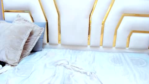 Snapshot of saramagiic chatting on September 17, 5:14 pm online show from September 17, 5:14 pm