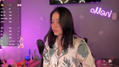 saraowens online show from December 21, 10:44 am