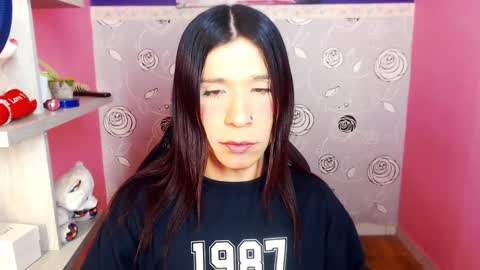 Snapshot of sarasofia44 chatting on February 6, 2:33 am Sara Sofia online show from February 6, 2:33 am