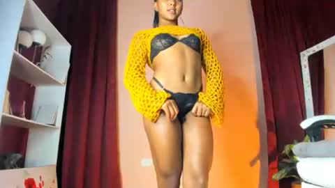 Snapshot of sarasolei chatting on October 1, 9:21 pm ZaraSolei online show from October 1, 9:21 pm