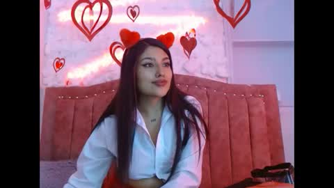 sarastonesx online show from February 14, 3:11 am