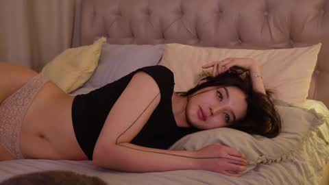 Shara online show from December 3, 1:21 pm