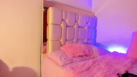 Sara  online show from January 9, 4:41 am