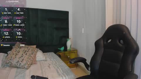      online show from October 26, 12:38 am