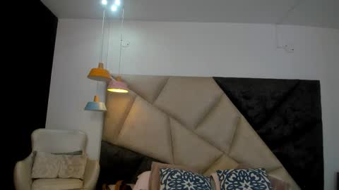      online show from October 27, 12:15 am