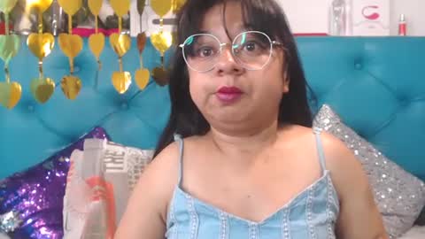 Sara Wills online show from February 8, 7:05 pm