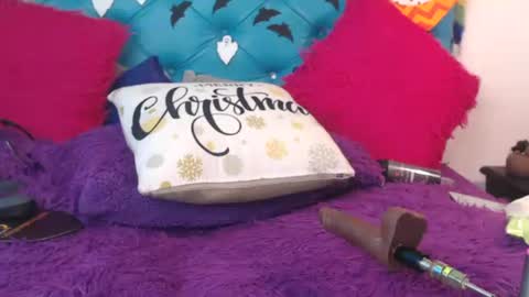 Sara Wills online show from October 16, 2:18 pm