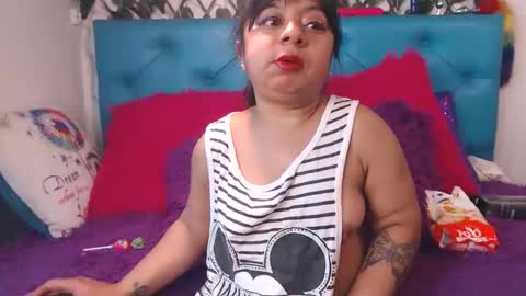 Sara Wills online show from May 6, 7:19 pm