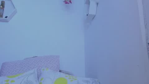 Snapshot of saray2312 chatting on June 25, 4:12 am Saray online show from June 25, 4:12 am