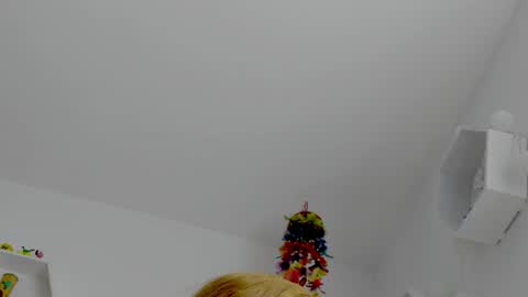 Snapshot of saray2312 chatting on July 13, 7:38 pm Saray online show from July 13, 7:38 pm