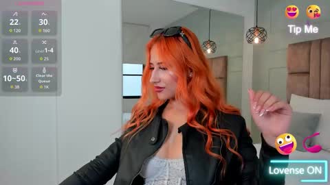 saray_marquez online show from March 13, 11:50 am