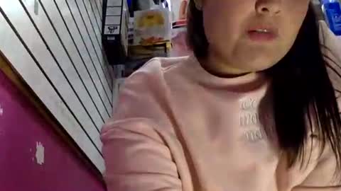 mery online show from April 29, 4:22 pm