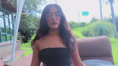 Snapshot of sarazuletaa chatting on July 1, 2:18 pm sarazuletaa online show from July 1, 2:18 pm