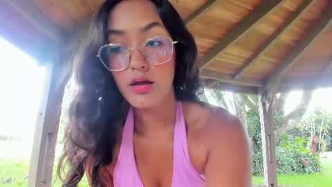 Snapshot of sarazuletaa chatting on July 2, 2:45 pm sarazuletaa online show from July 2, 2:45 pm