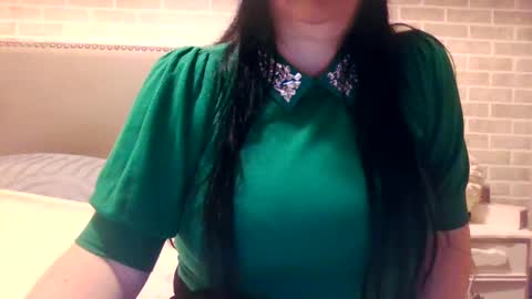 Sara online show from December 9, 10:20 pm