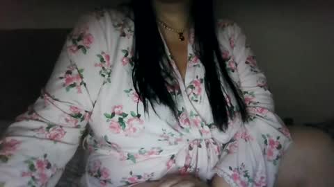 Sara online show from May 5, 11:46 pm