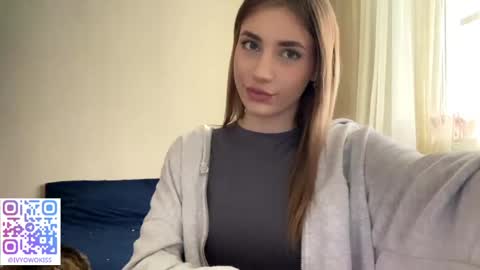 Snapshot of sarigerla chatting on June 2, 12:18 pm sarigerla online show from June 2, 12:18 pm