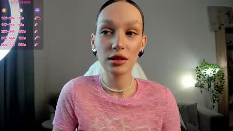 Your Selena 3 online show from November 16, 3:01 am