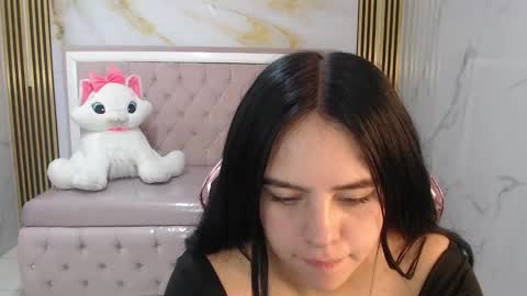 Sara  online show from February 15, 12:36 pm