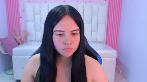 Sara  online show from June 9, 8:09 pm