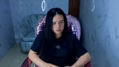 Sara  online show from July 28, 6:20 pm